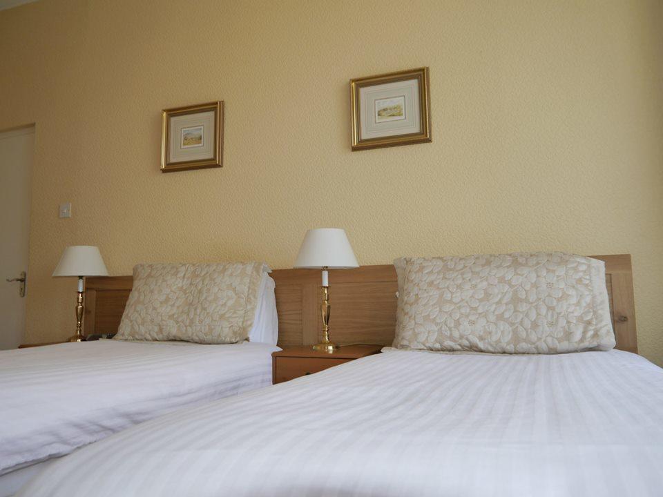 Conference View Guest House Harrogate Ngoại thất bức ảnh